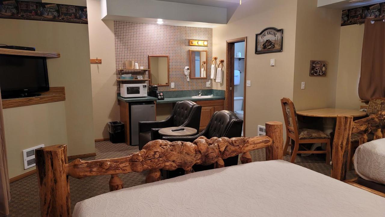 Riverfront Motel & Cabins Thompson Falls Bagian luar foto