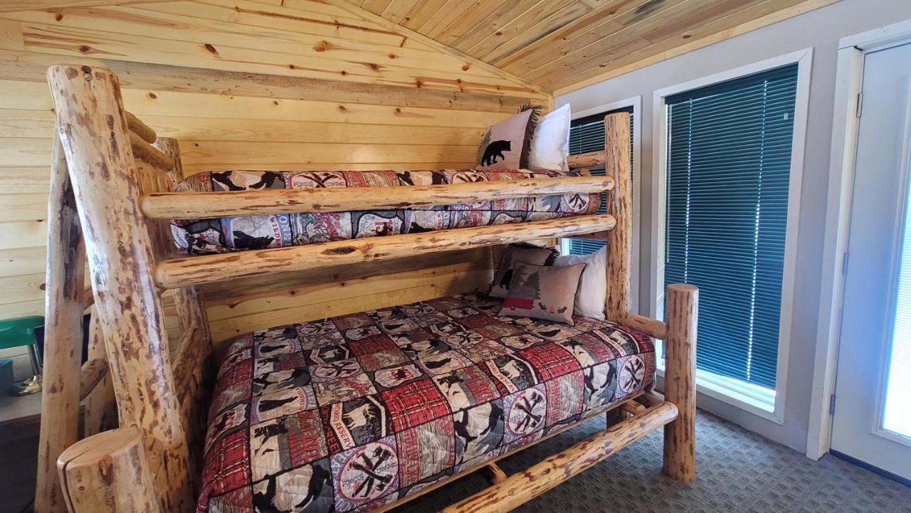 Riverfront Motel & Cabins Thompson Falls Bagian luar foto